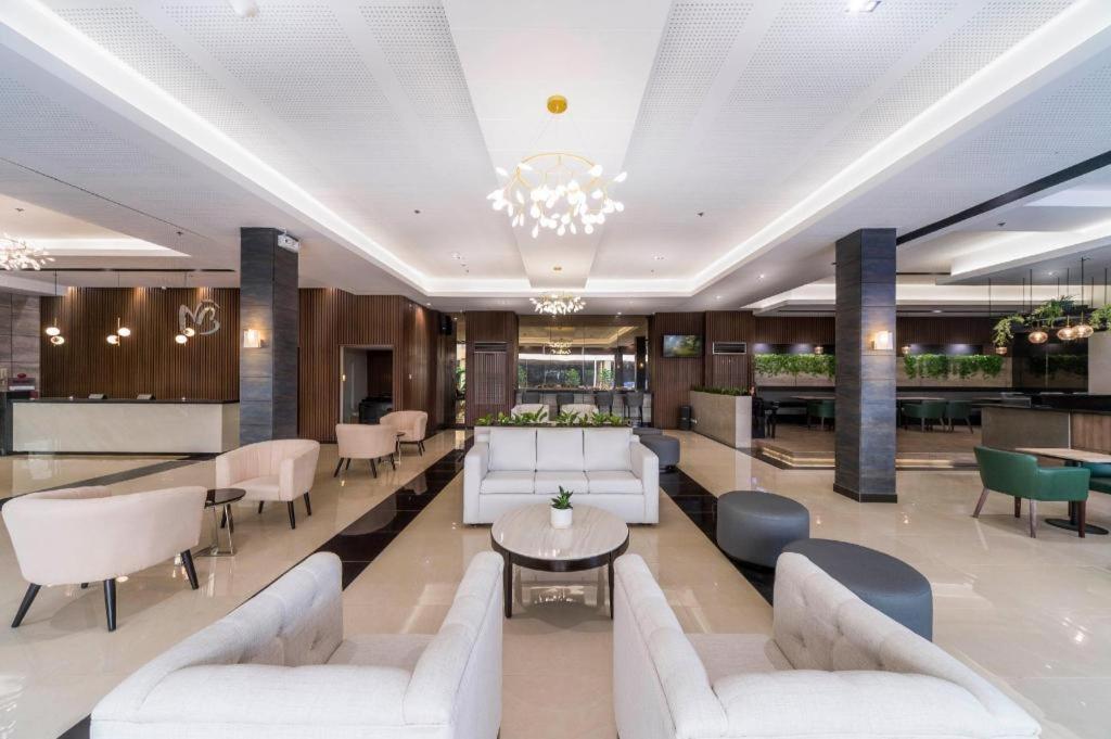 Mallberry Suites Business Hotel Cagayan de Oro Ngoại thất bức ảnh