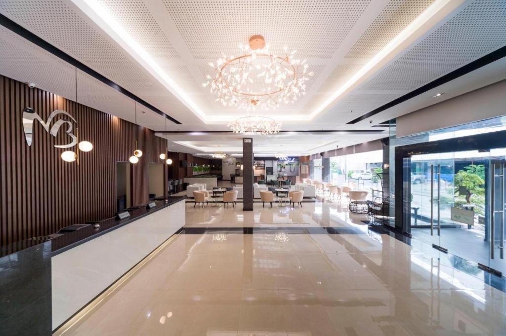 Mallberry Suites Business Hotel Cagayan de Oro Ngoại thất bức ảnh