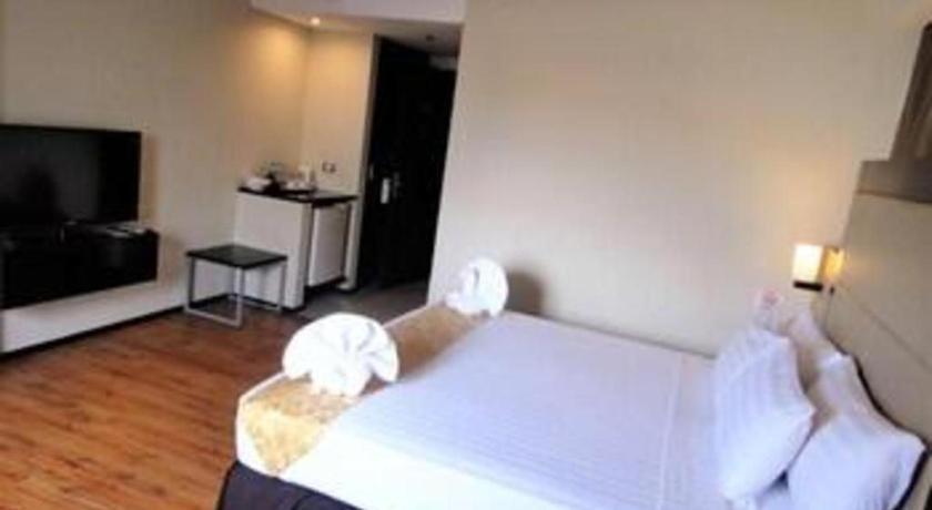 Mallberry Suites Business Hotel Cagayan de Oro Ngoại thất bức ảnh