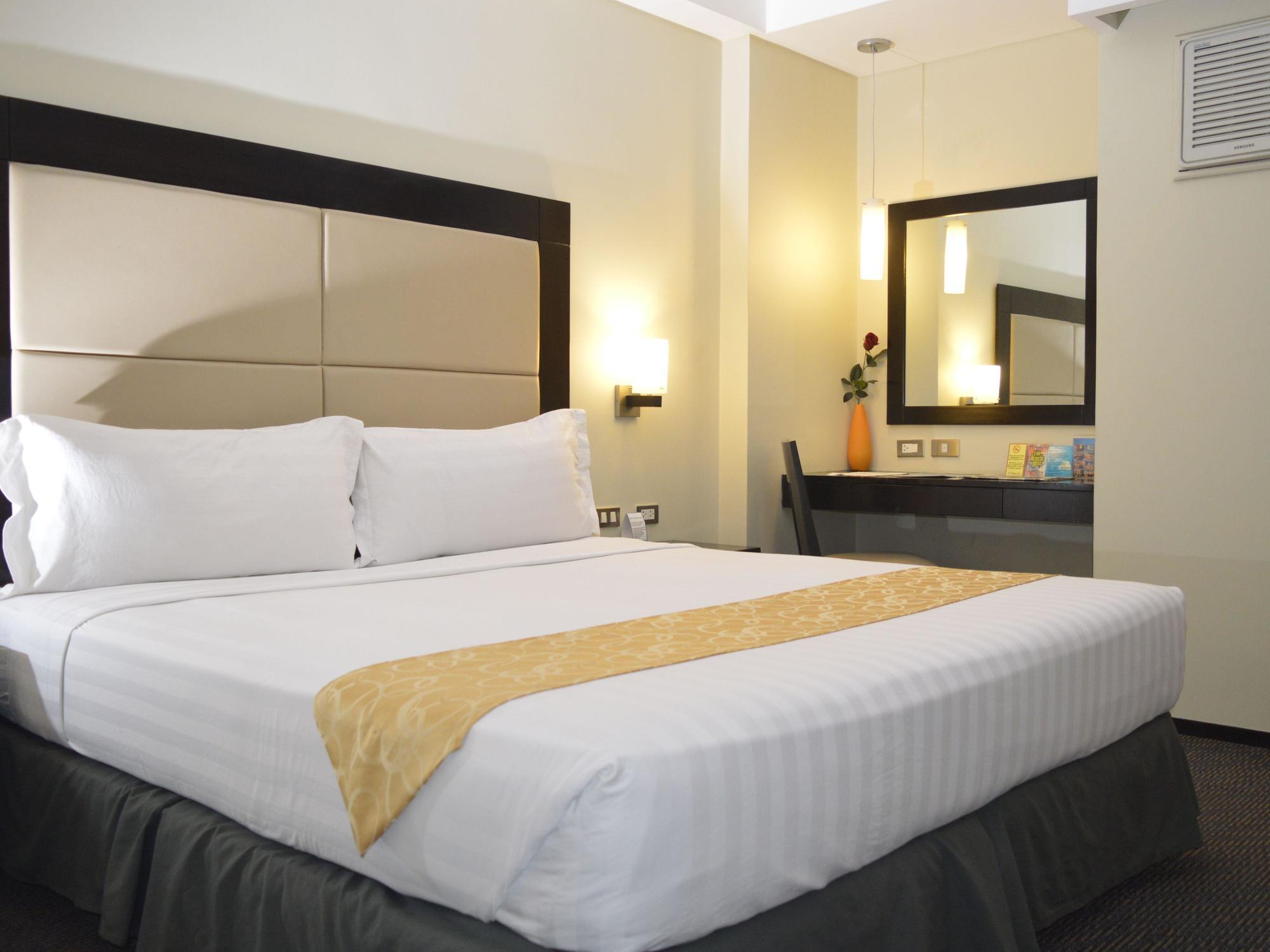 Mallberry Suites Business Hotel Cagayan de Oro Ngoại thất bức ảnh