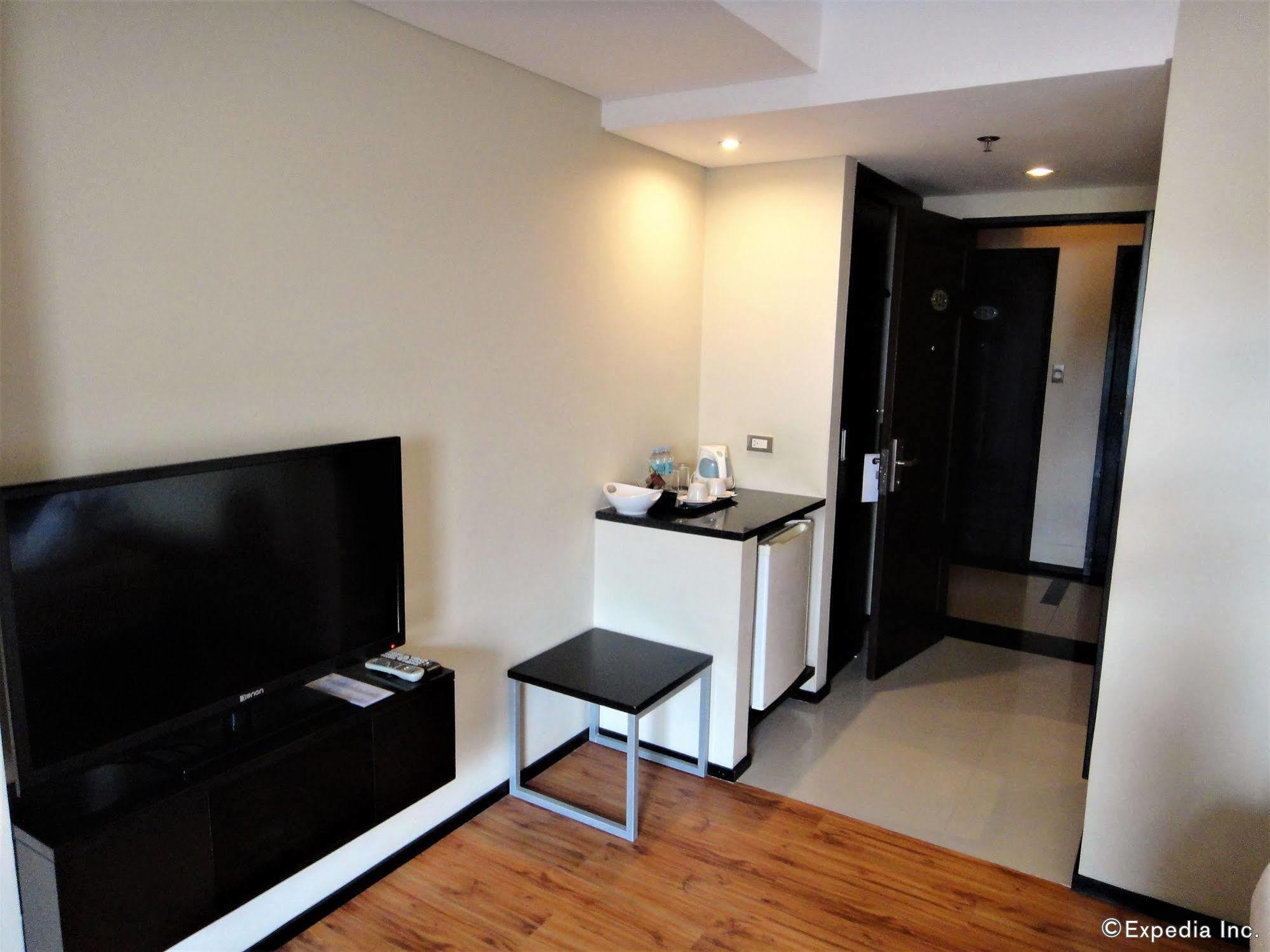 Mallberry Suites Business Hotel Cagayan de Oro Ngoại thất bức ảnh