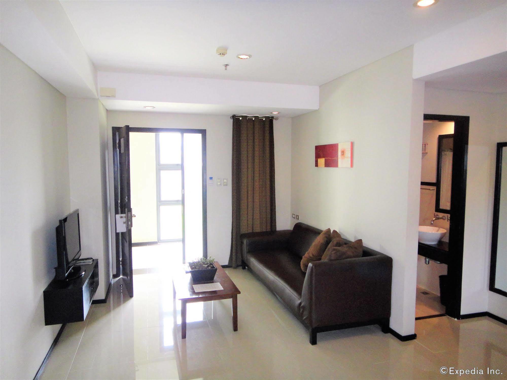 Mallberry Suites Business Hotel Cagayan de Oro Ngoại thất bức ảnh
